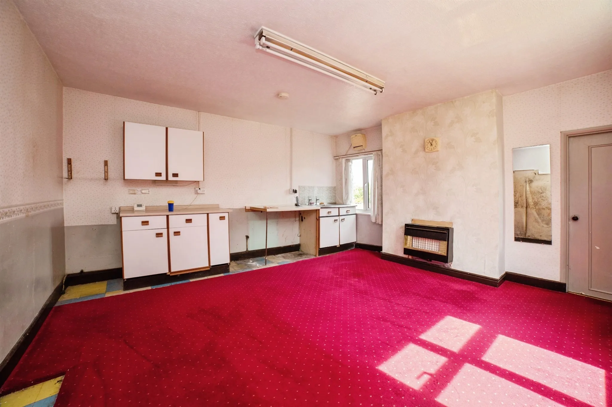 4 bed Semi-Detached