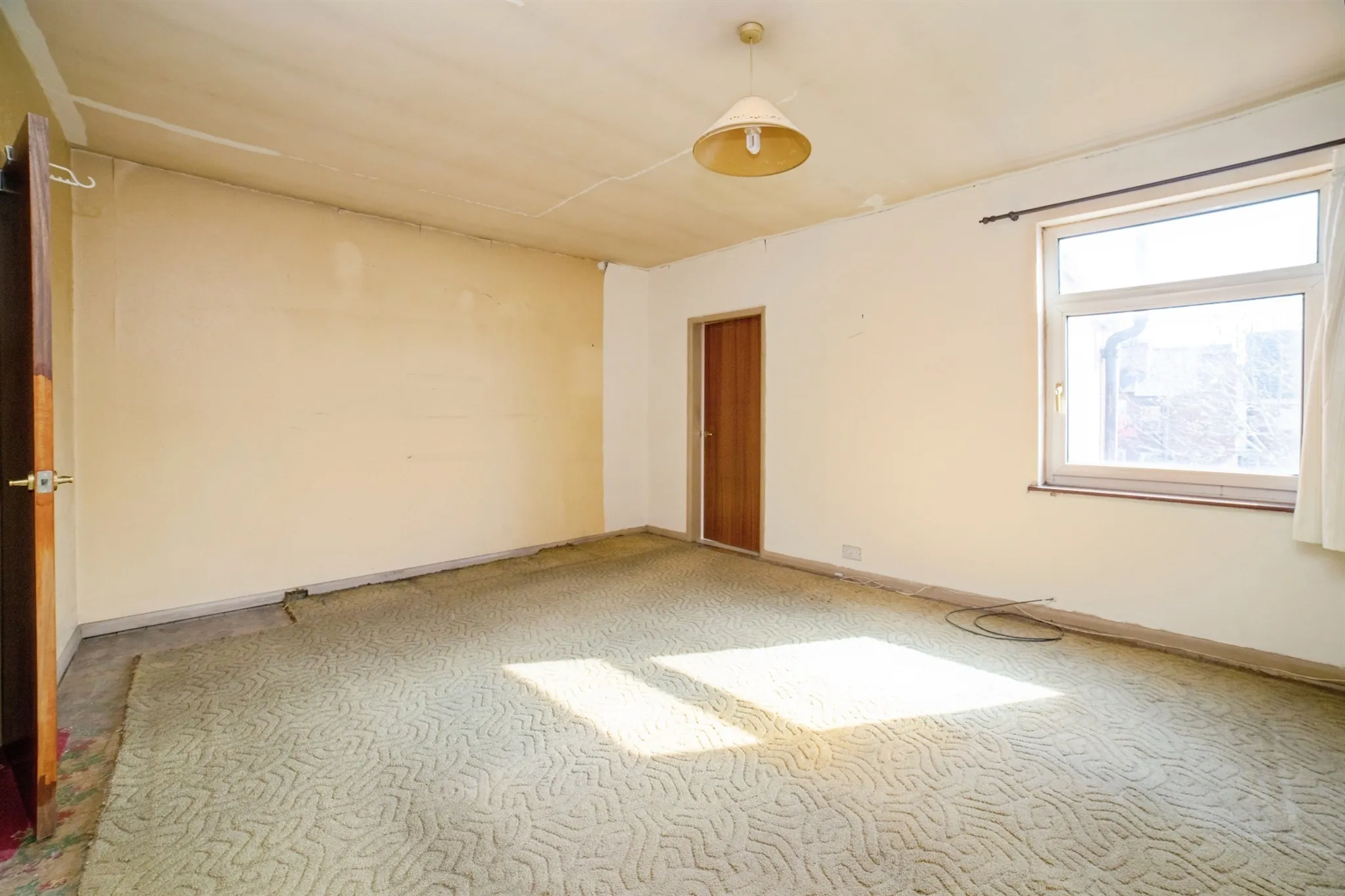 2 bed End of Terrace