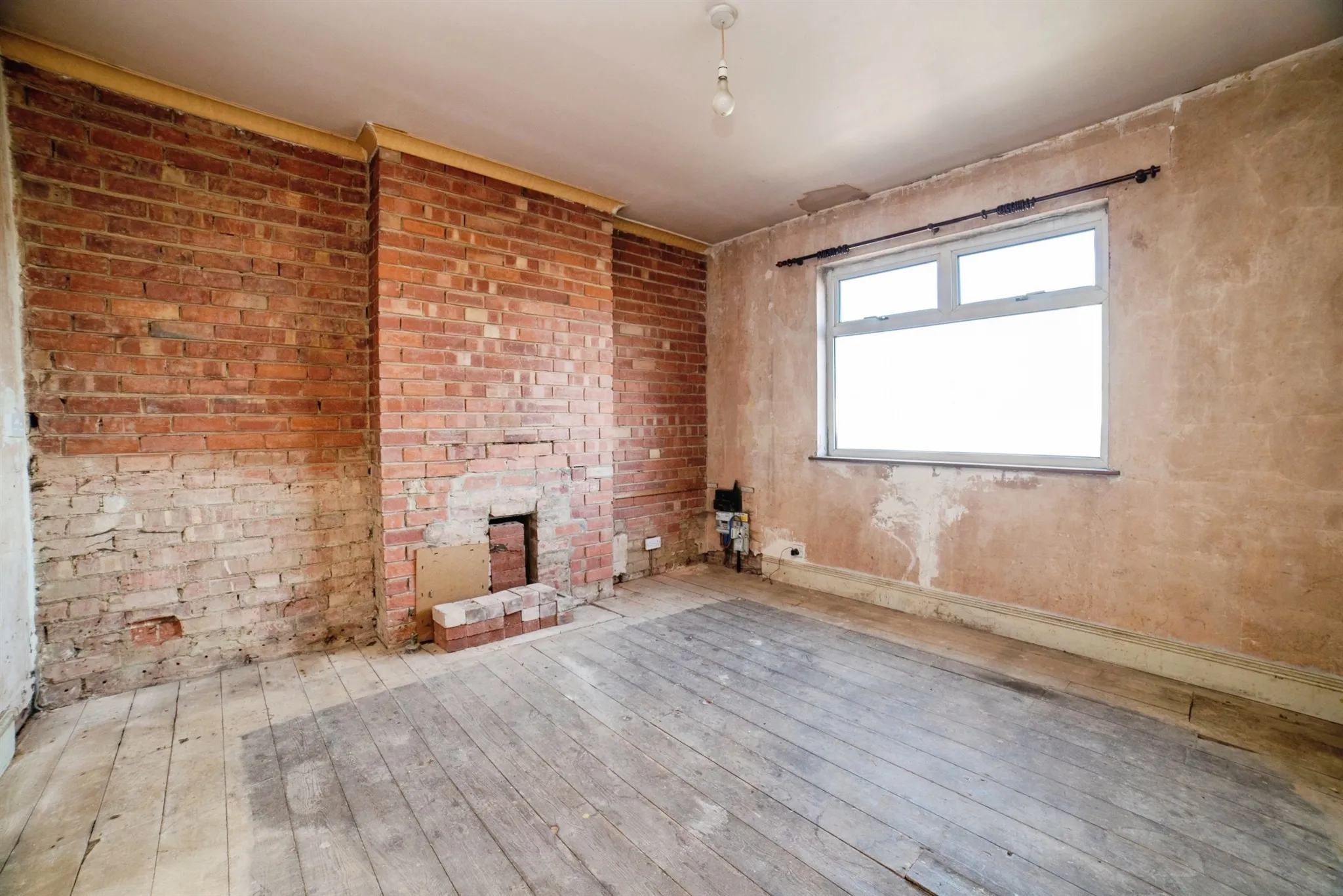 2 bed End of Terrace