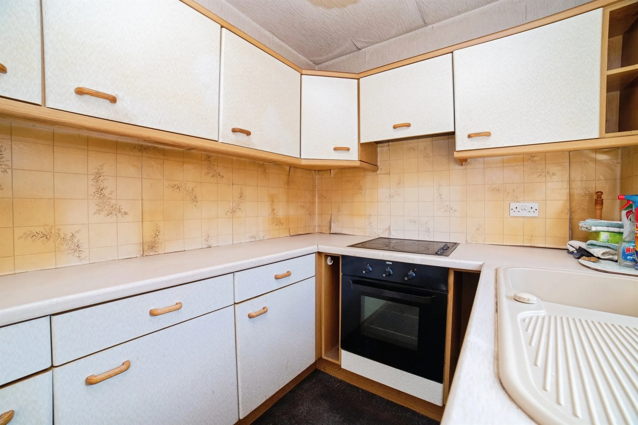 2 bed End of Terrace