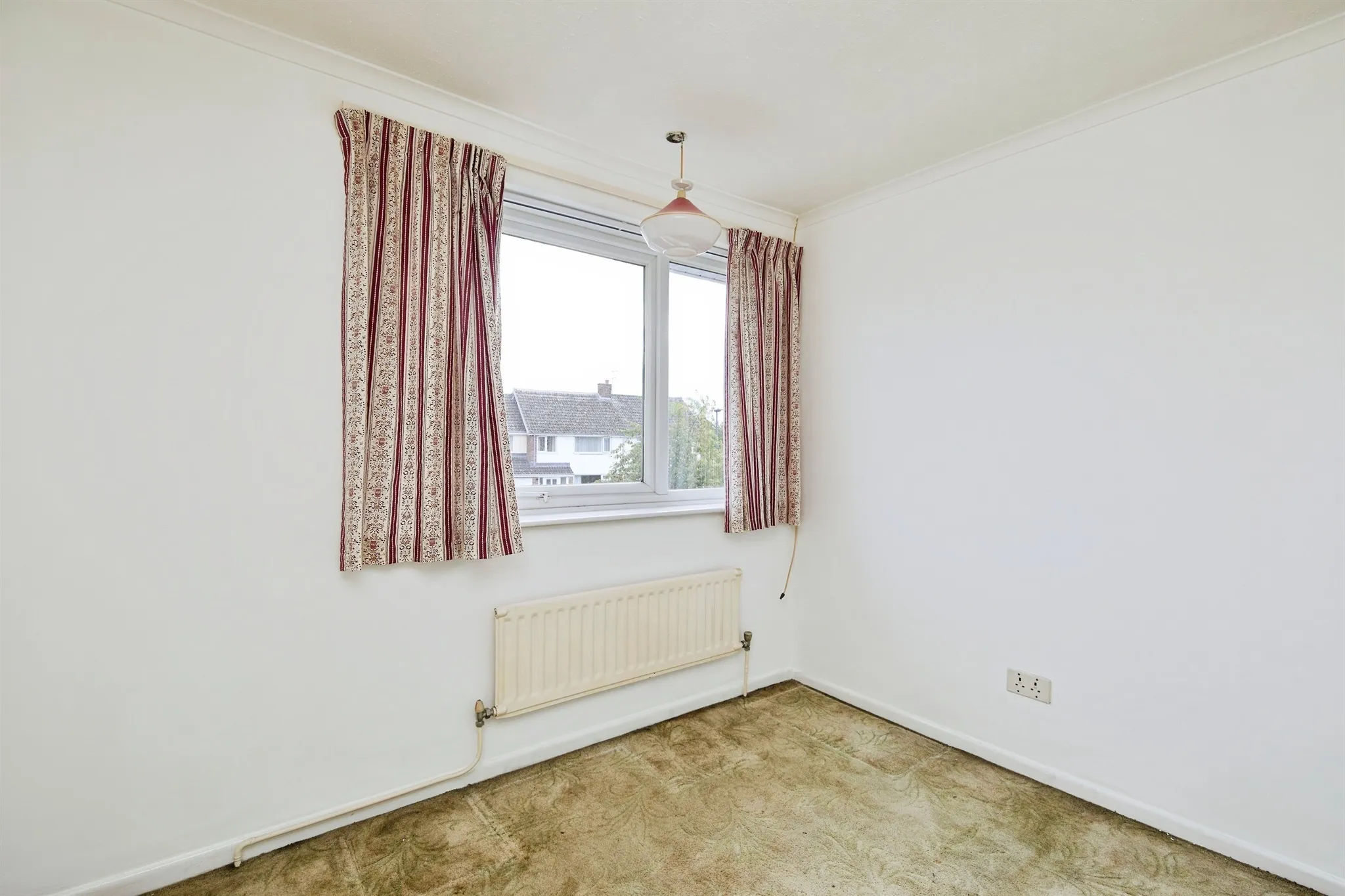 3 bed Semi-Detached