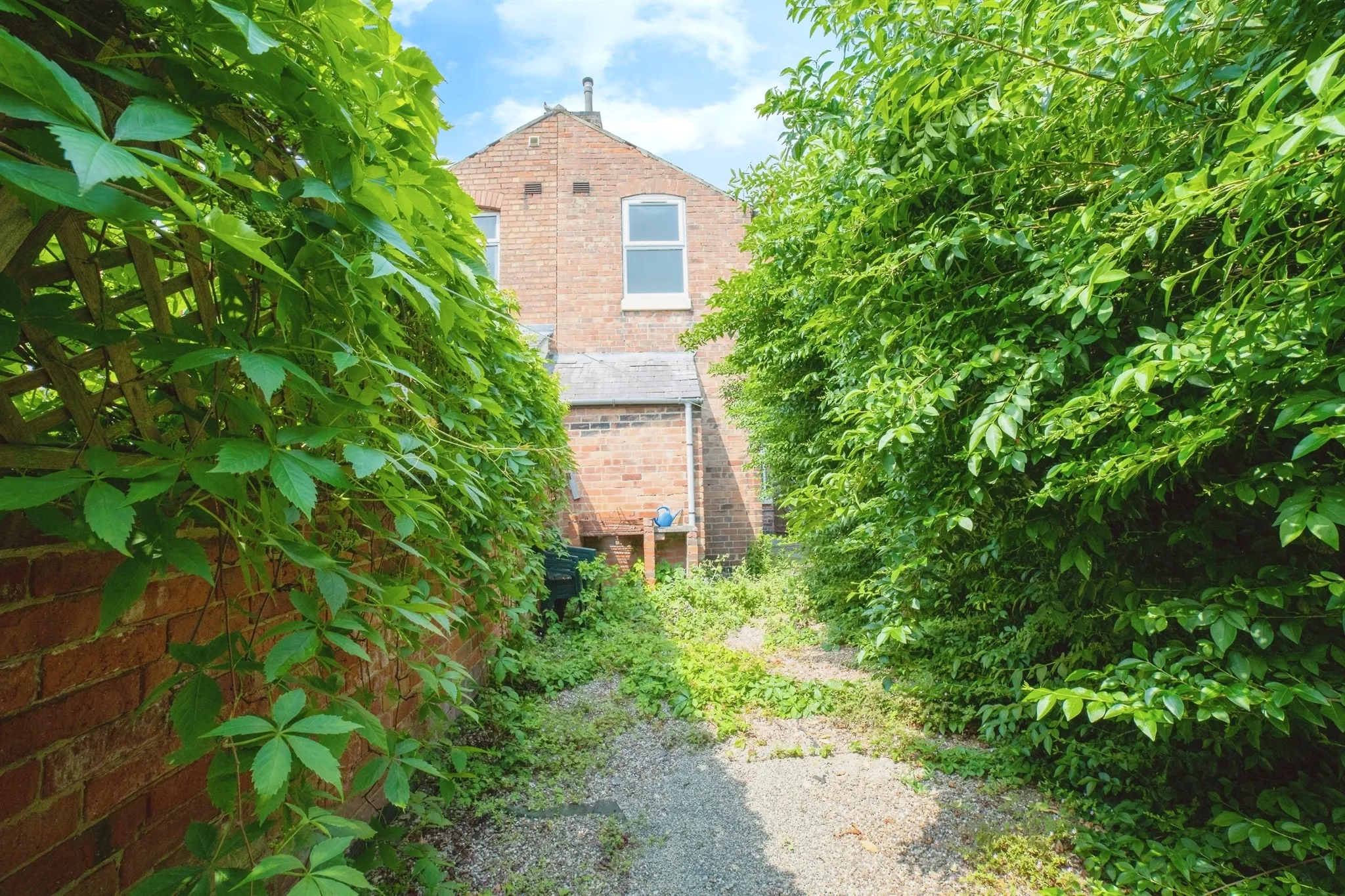 3 bed Terraced