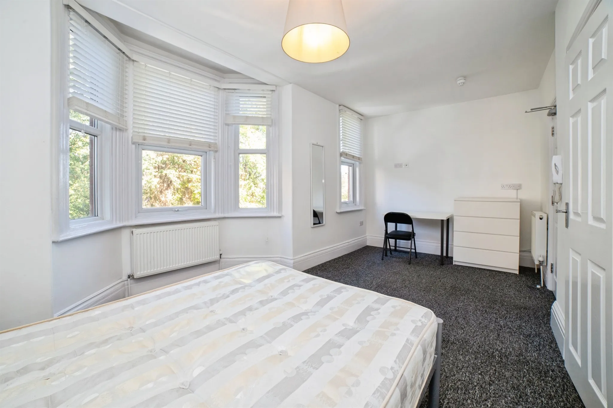 7 bed Semi-Detached