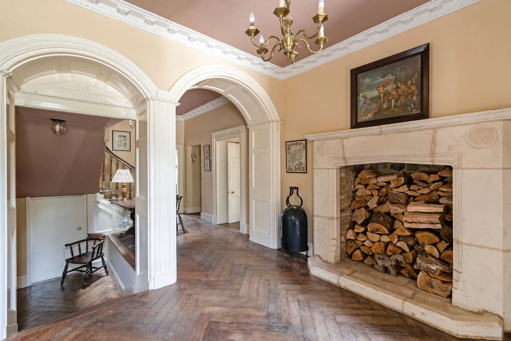 7 bed Semi-detached Villa