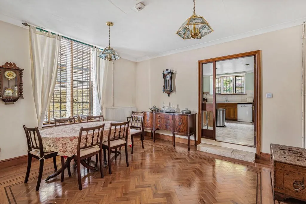 4 bed Character Property