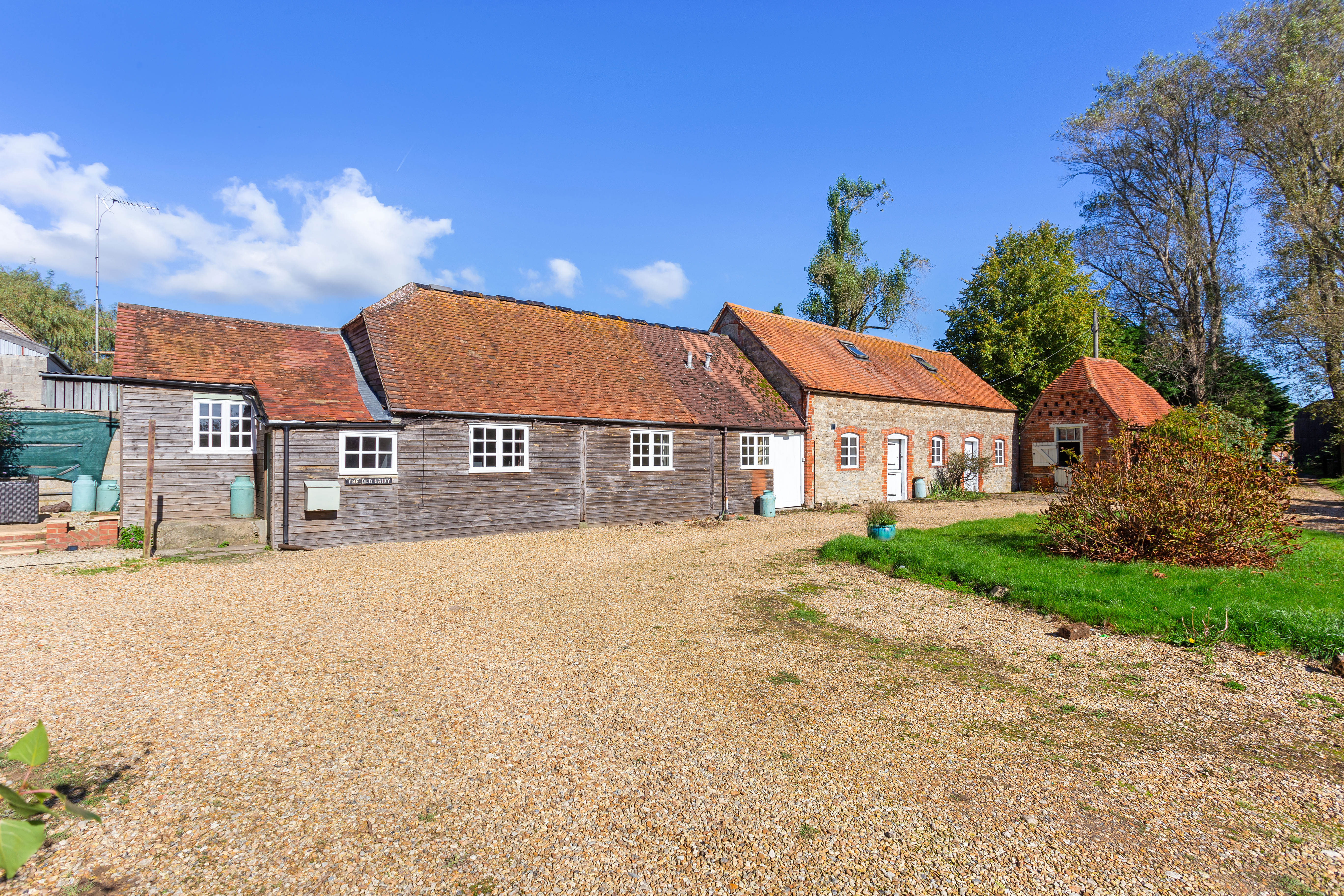 2 bed Barn Conversion