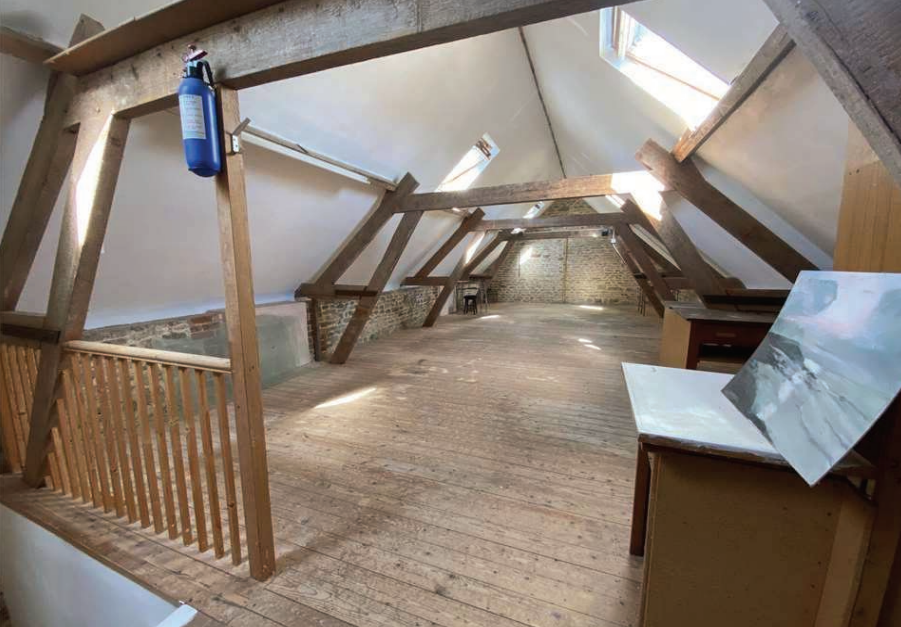 2 bed Barn Conversion