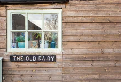 2 bed Barn Conversion