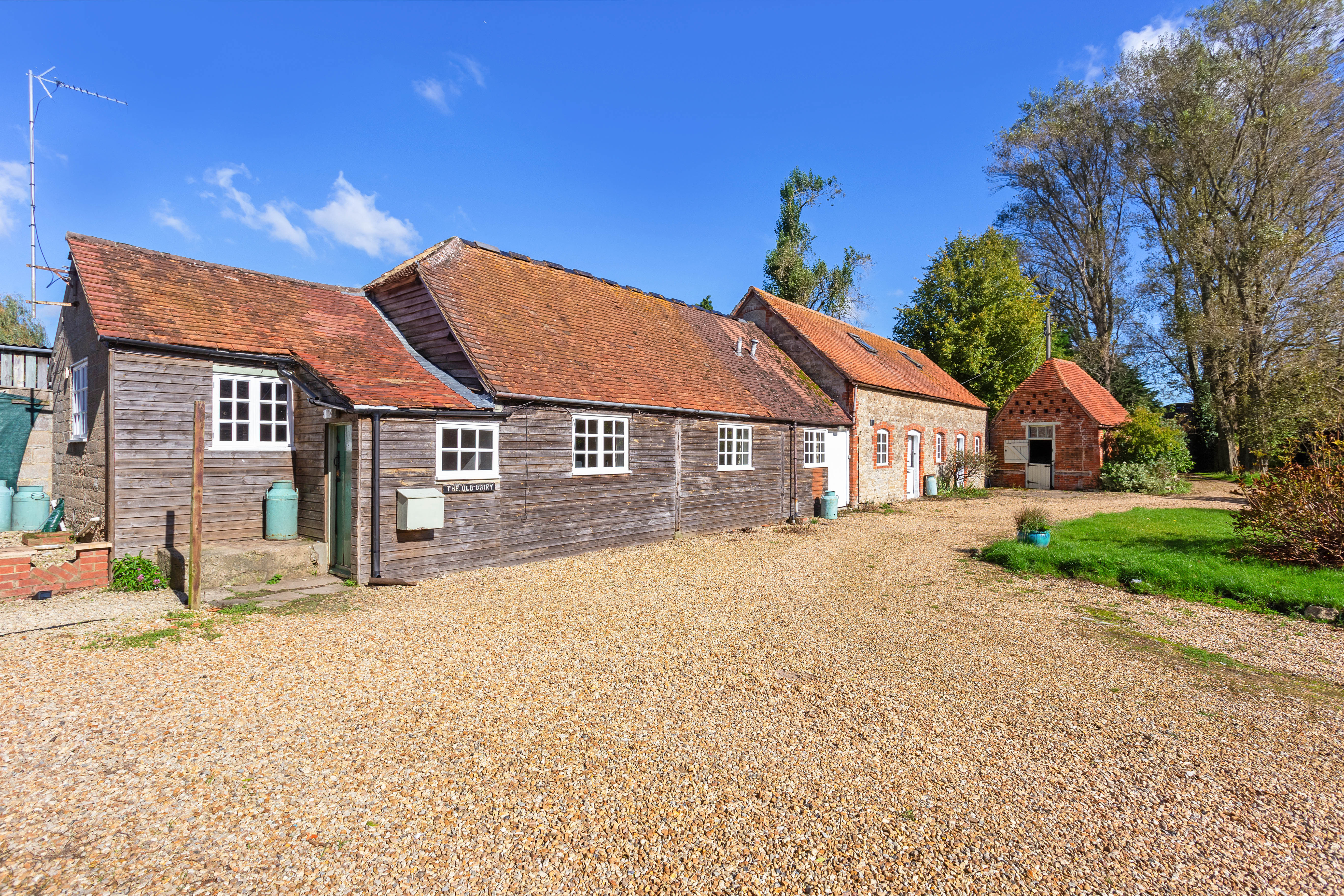 2 bed Barn Conversion