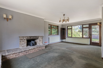 4 bed Detached