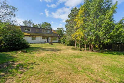 4 bed Detached