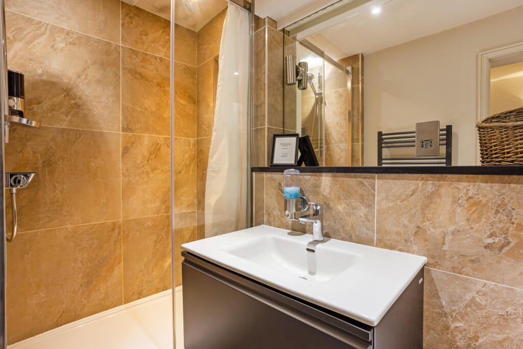 3 bed Terraced
