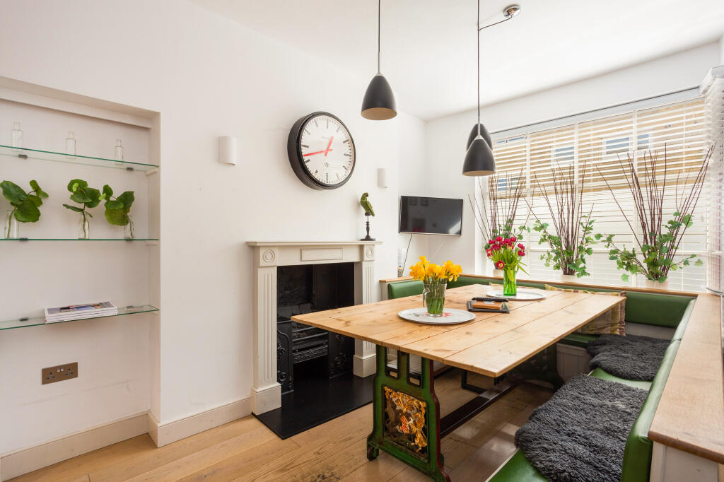 3 bed Terraced