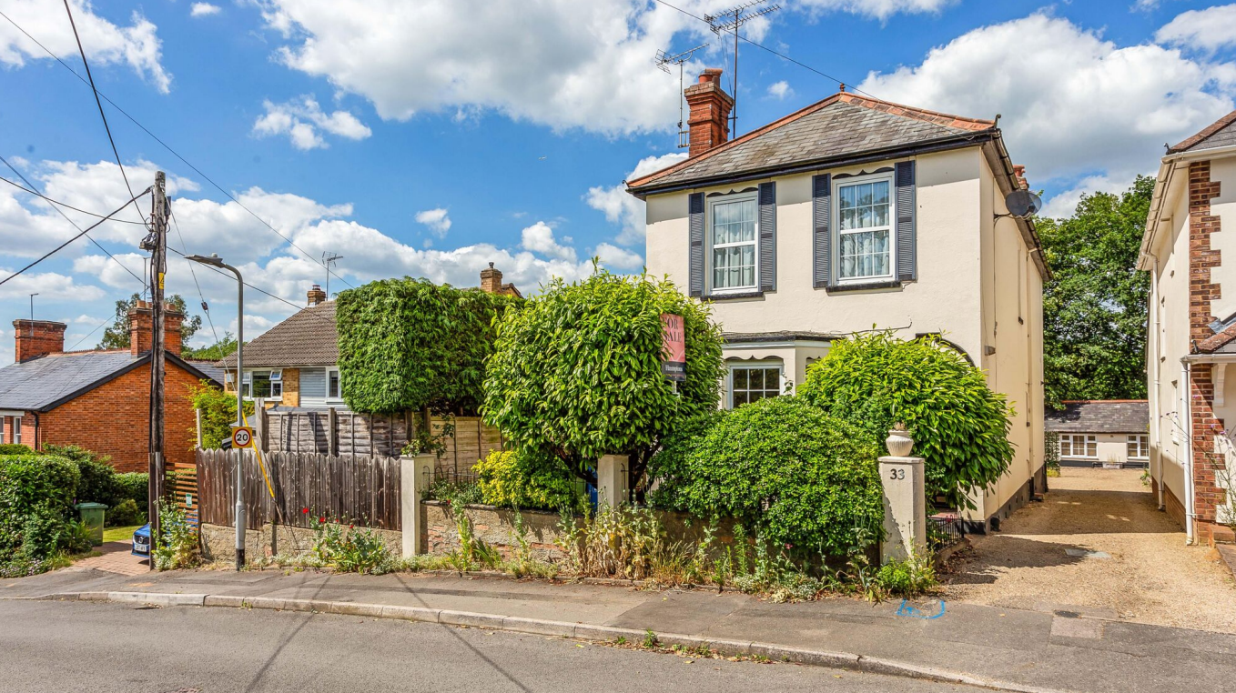 5 bed Detached