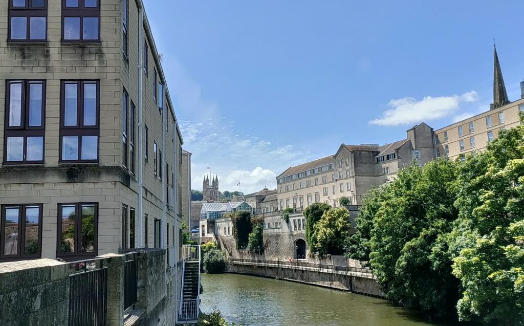 3 bed Apartment