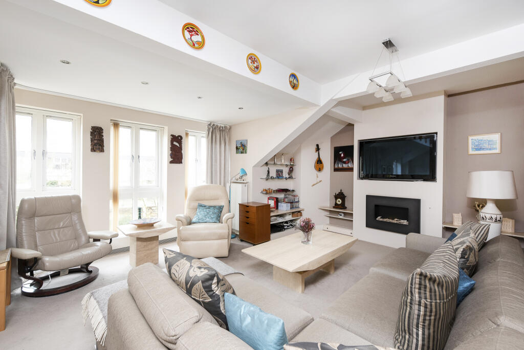 3 bed Apartment