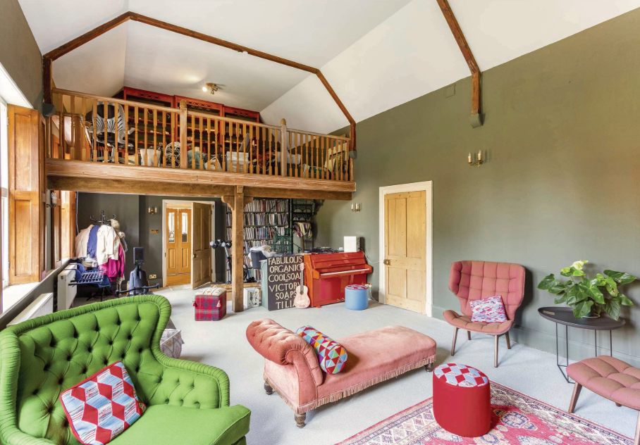 4 bed Character Property