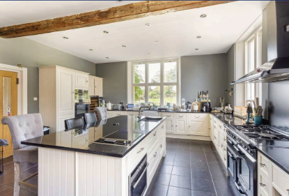 4 bed Character Property