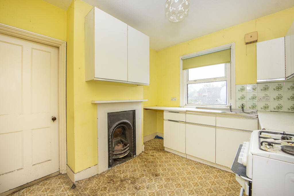 4 bed Terraced