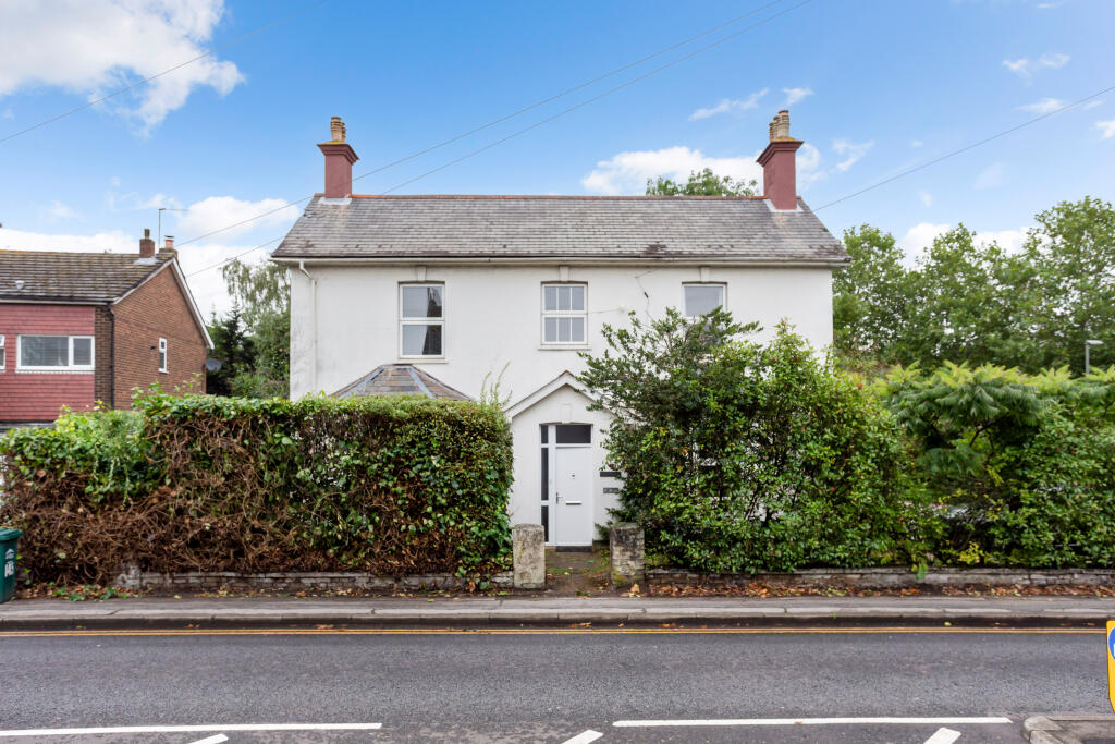 5 bed Detached