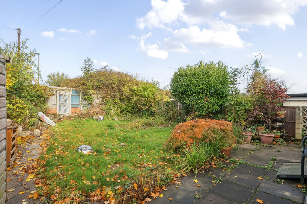 4 bed Detached Bungalow