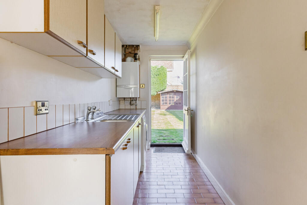4 bed Detached