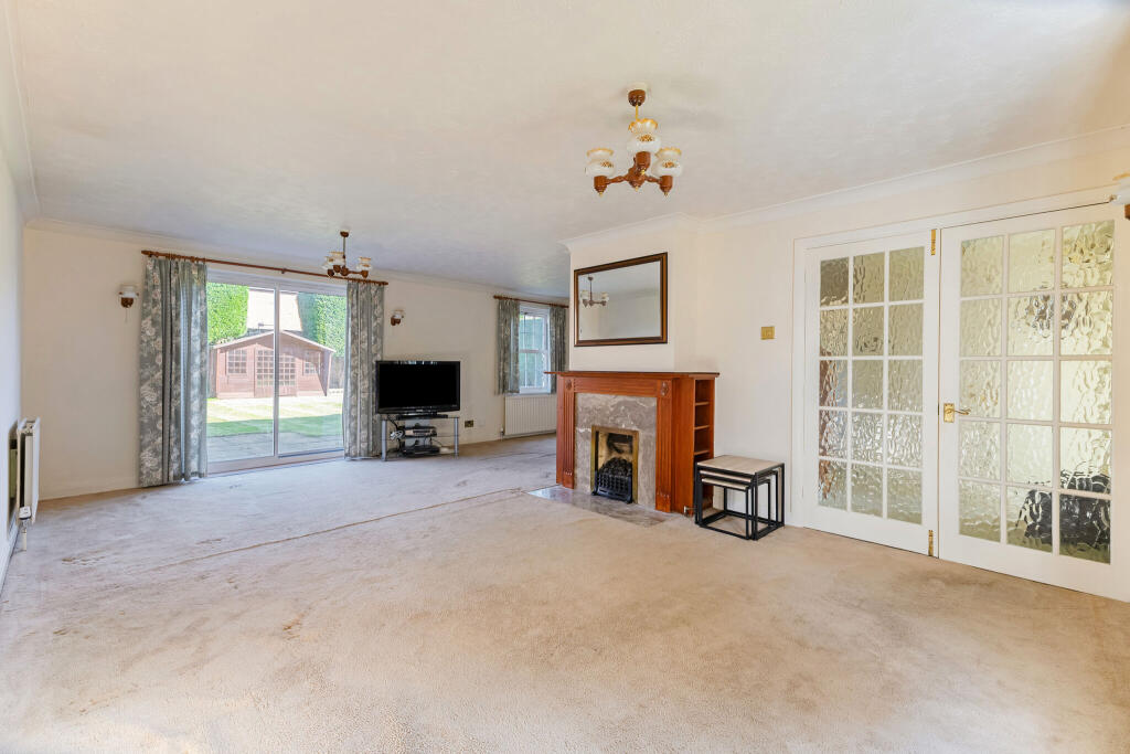 4 bed Detached