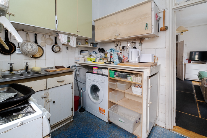 4 bed House