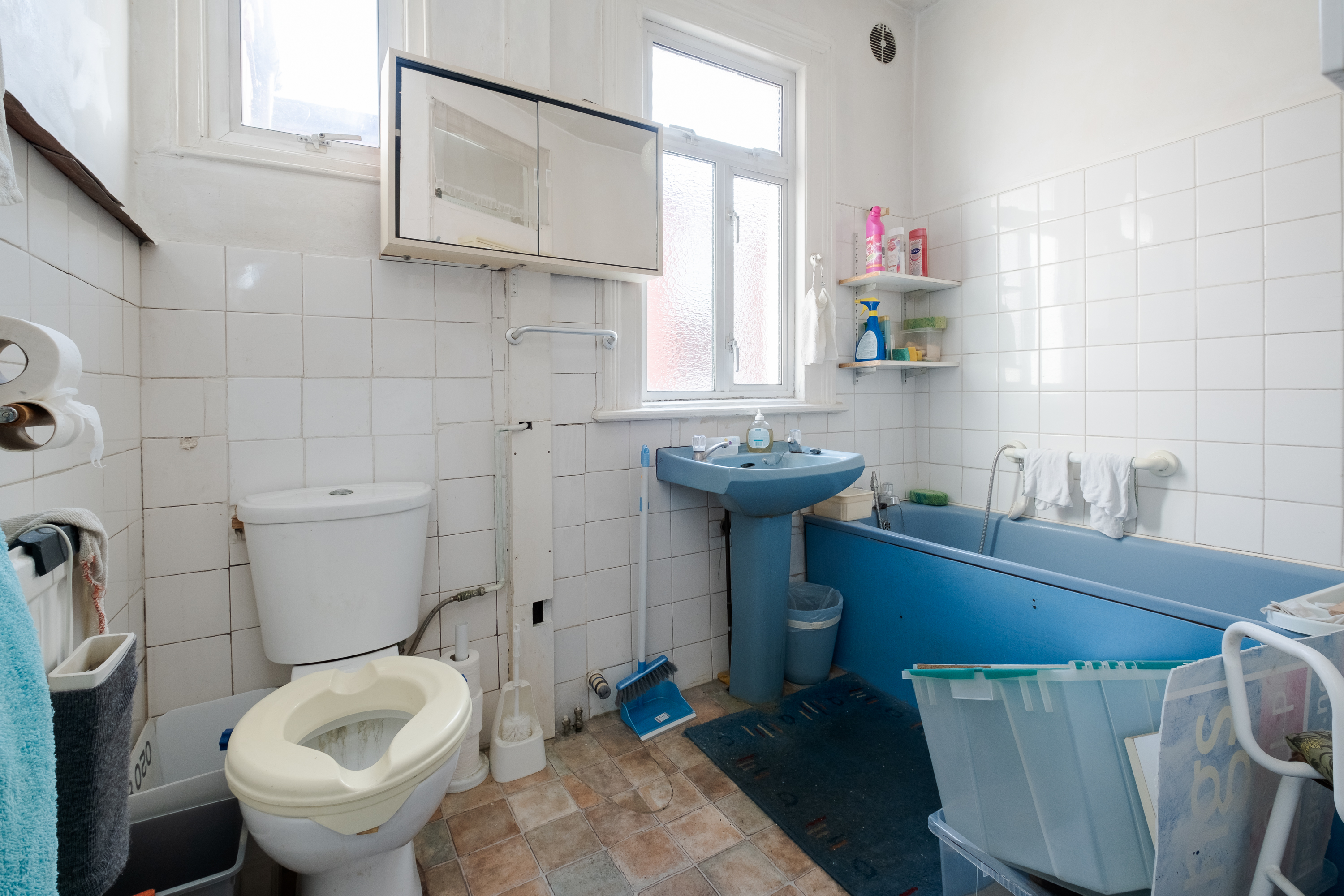 4 bed House