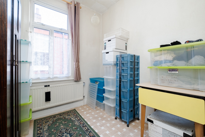 4 bed House