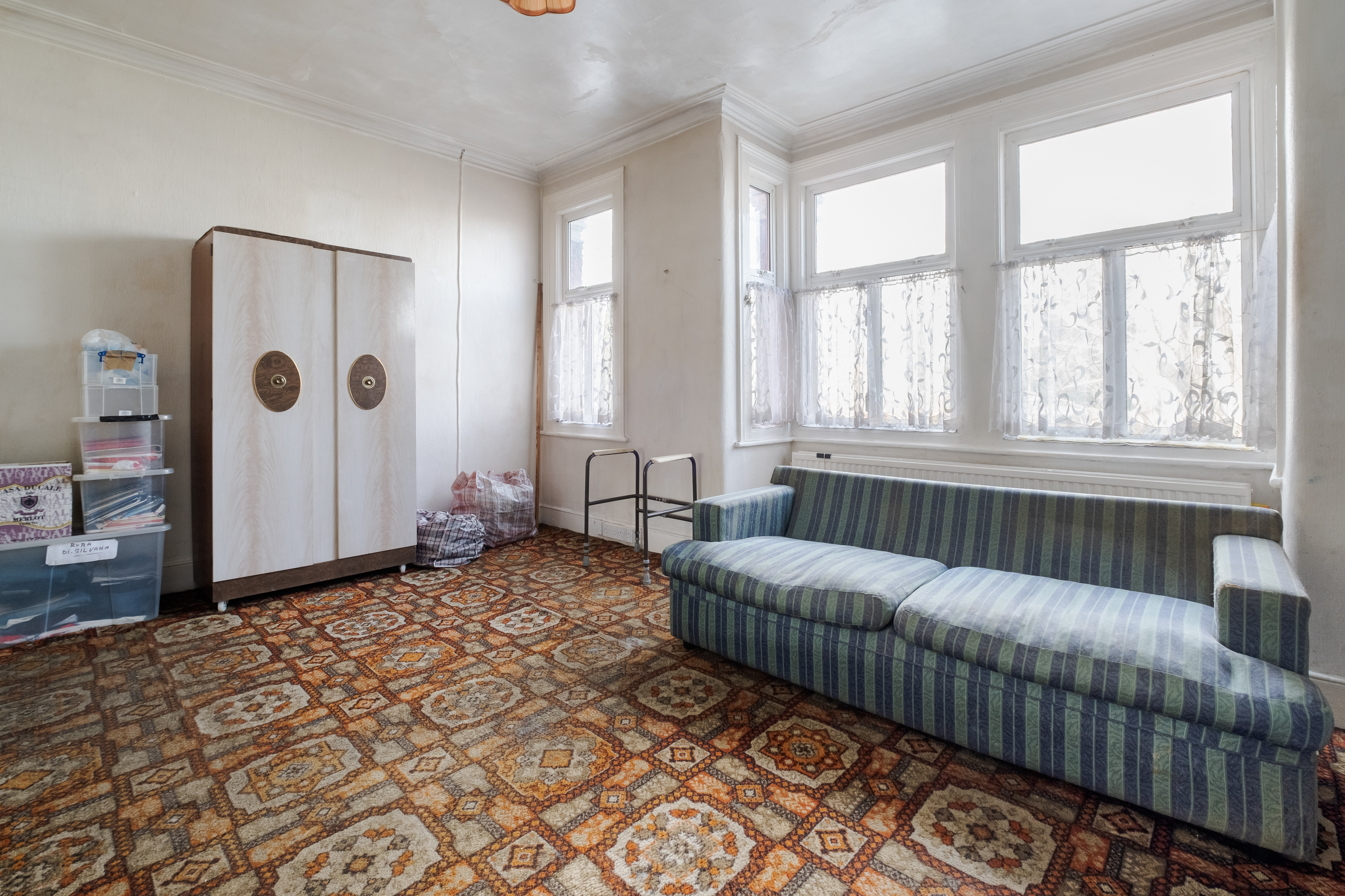 4 bed House