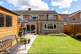 4 bed House
