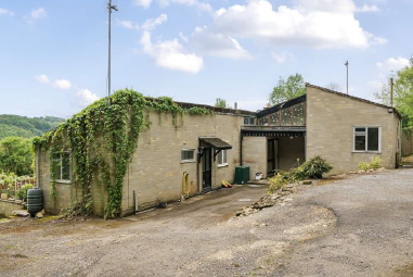 4 bed Detached