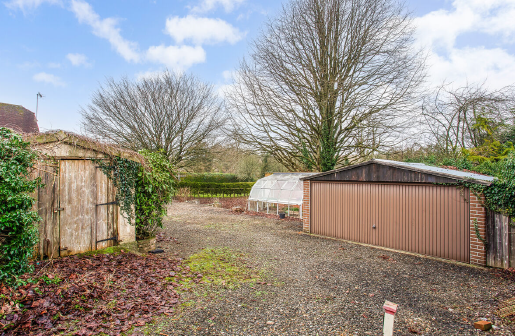 2 bed Detached