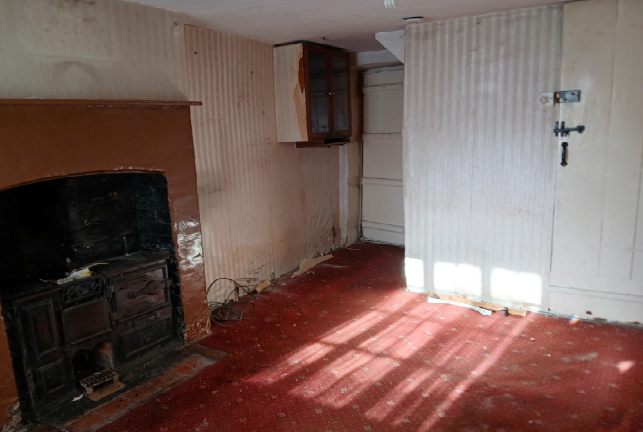 1 bed Character Property