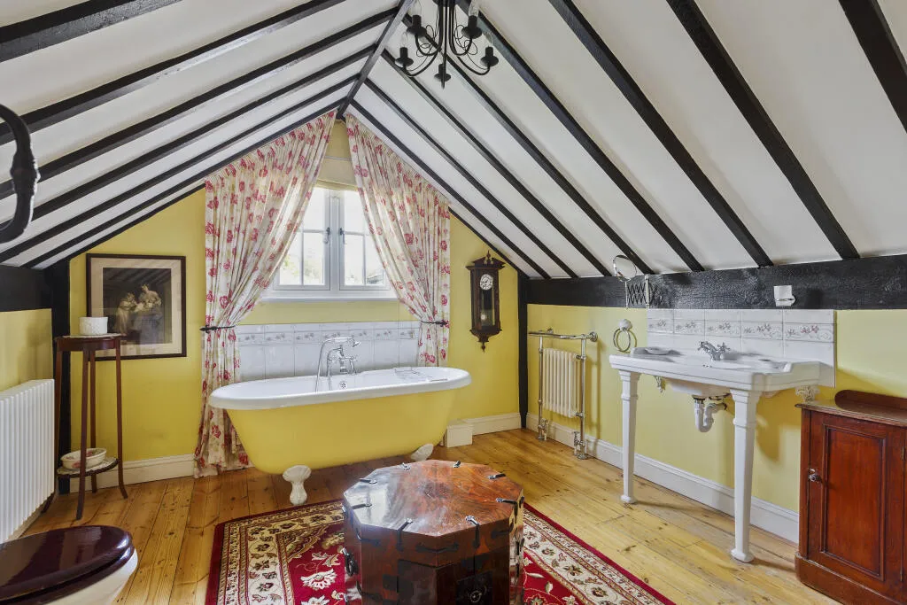 2 bed House