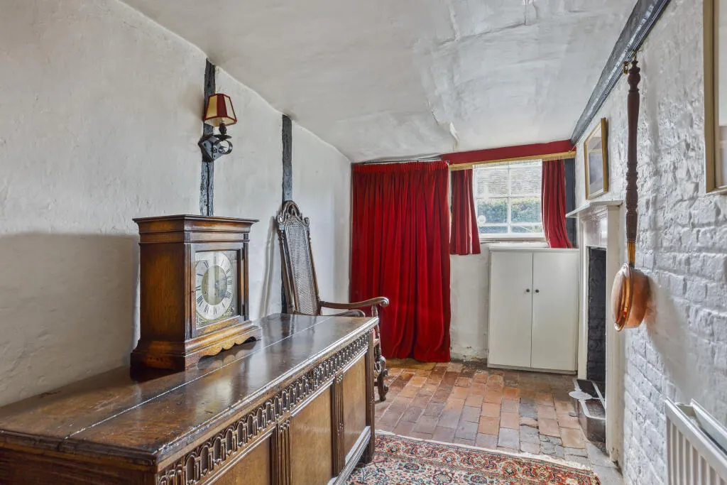 2 bed House
