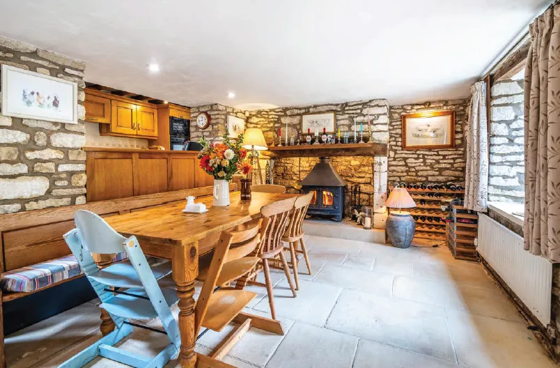 4 bed Detached