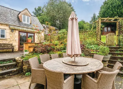 4 bed Detached