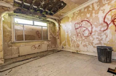 4 bed Terraced