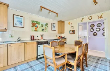 4 bed Detached Bungalow