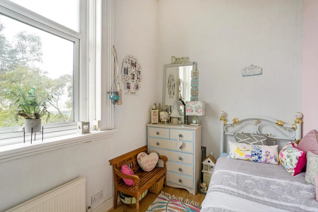 4 bed Detached