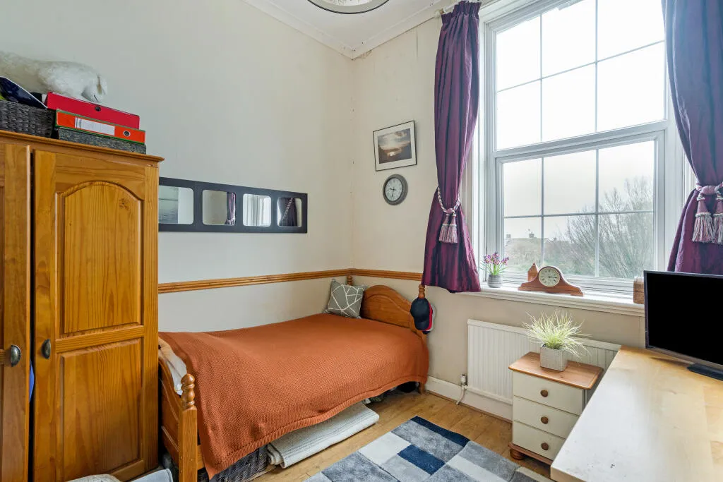 4 bed Detached