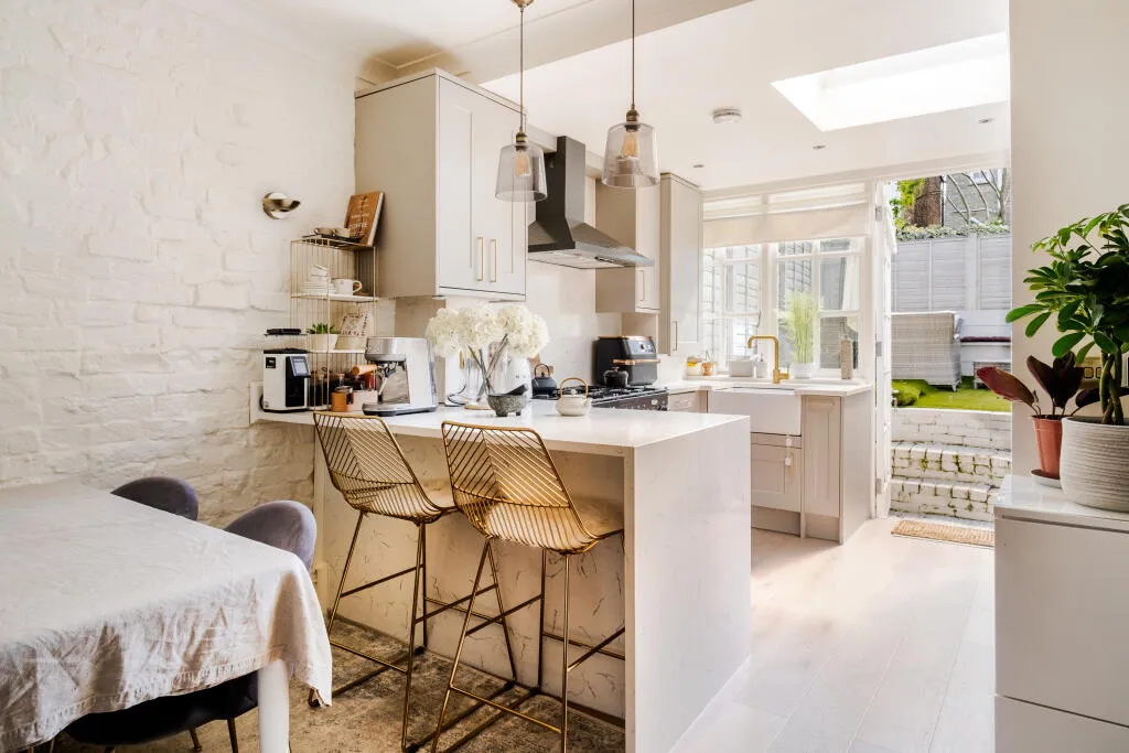 2 bed End of Terrace