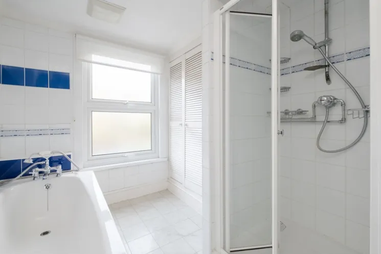 4 bed Terraced