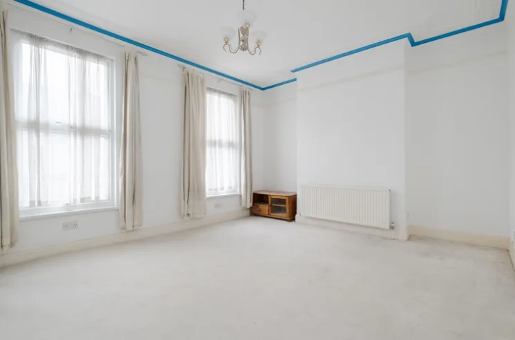4 bed Terraced