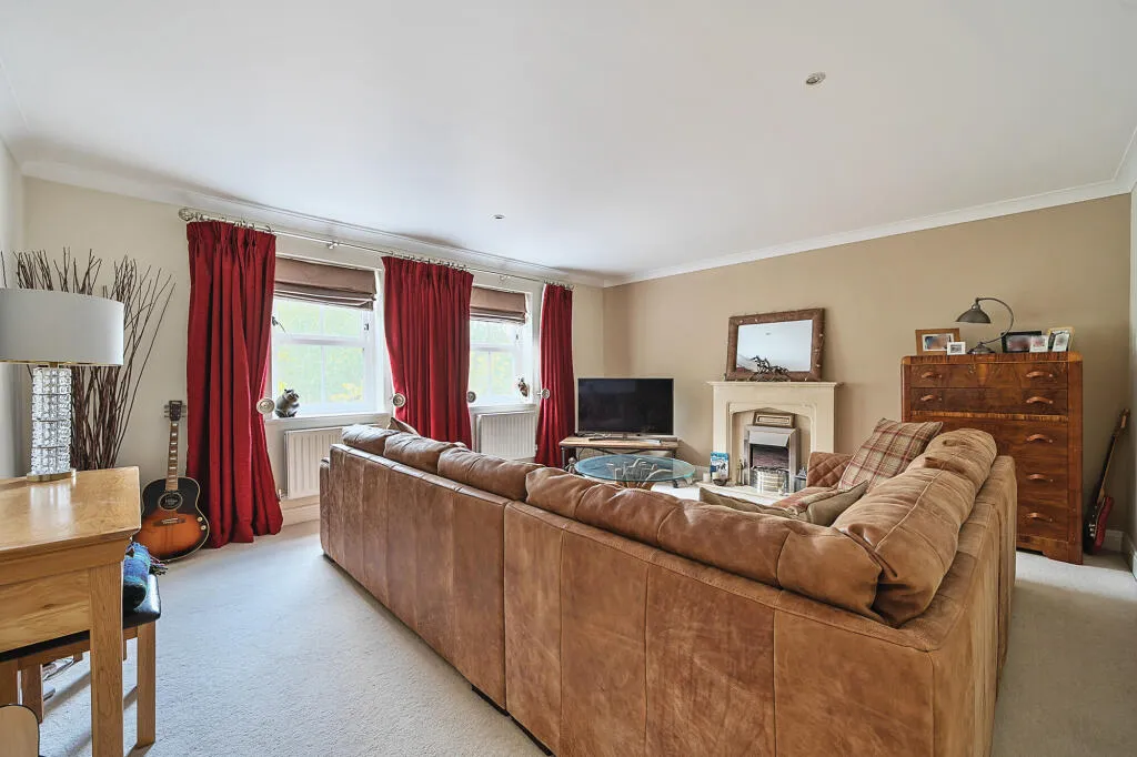 4 bed Terraced