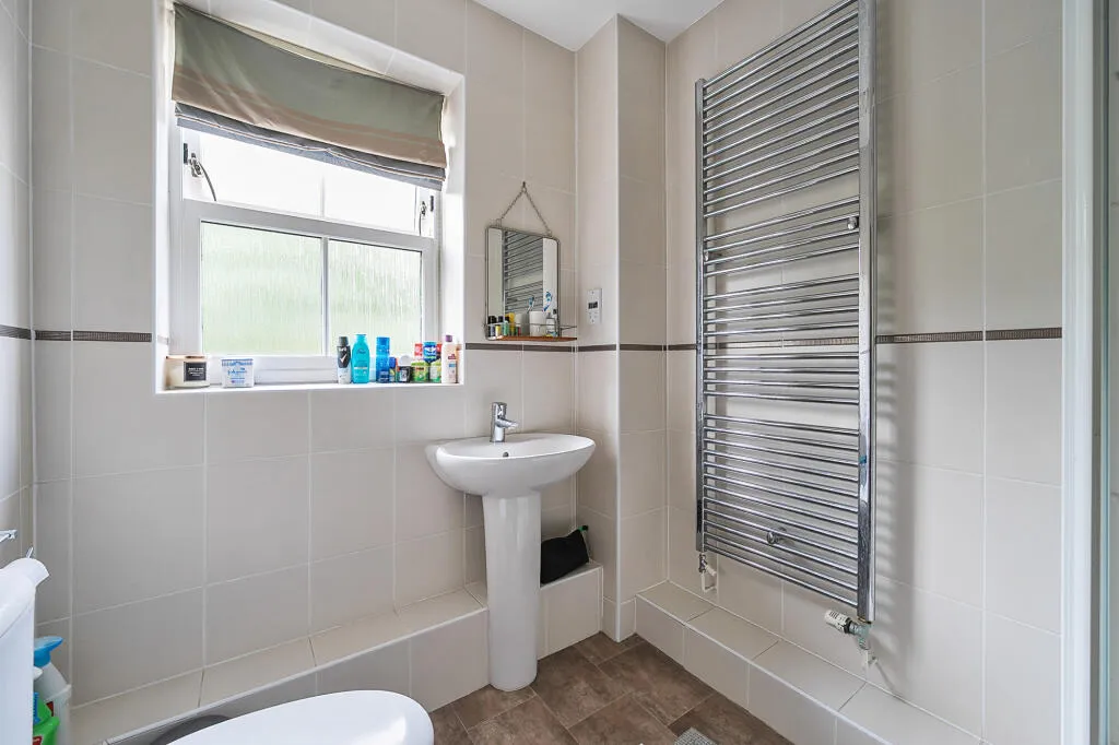 4 bed Terraced