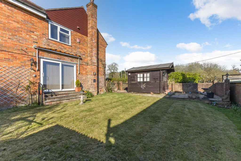 4 bed Detached
