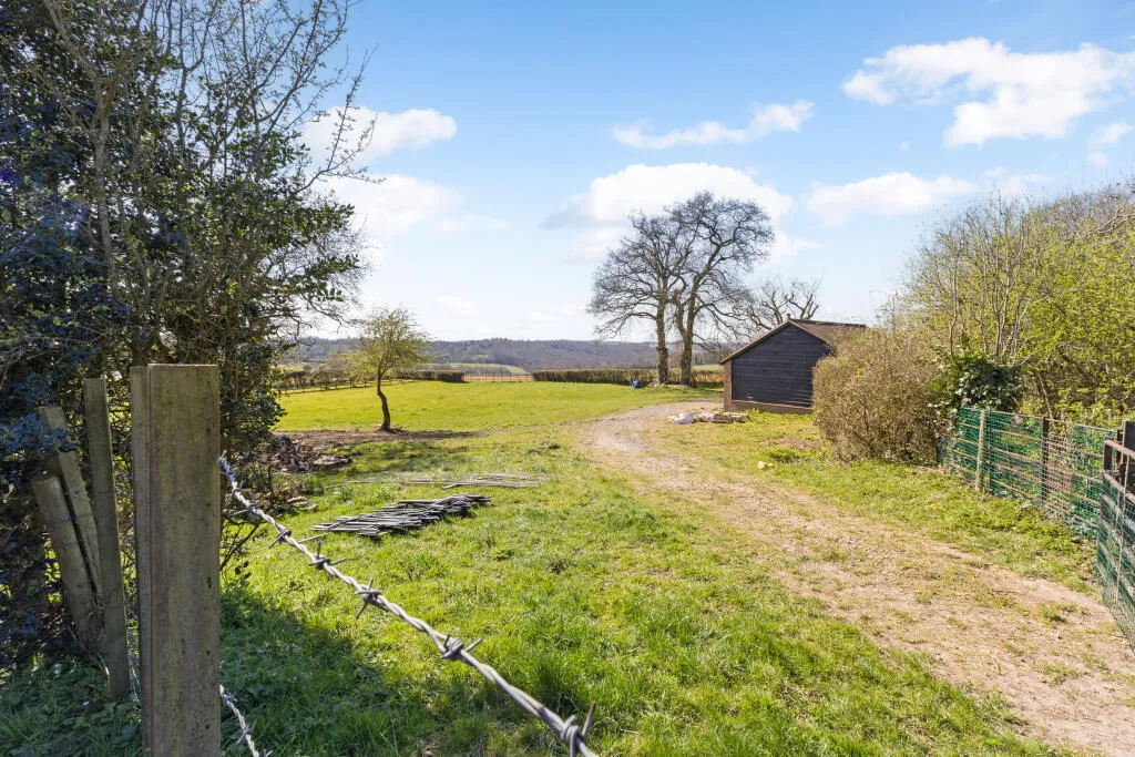 4 bed Detached